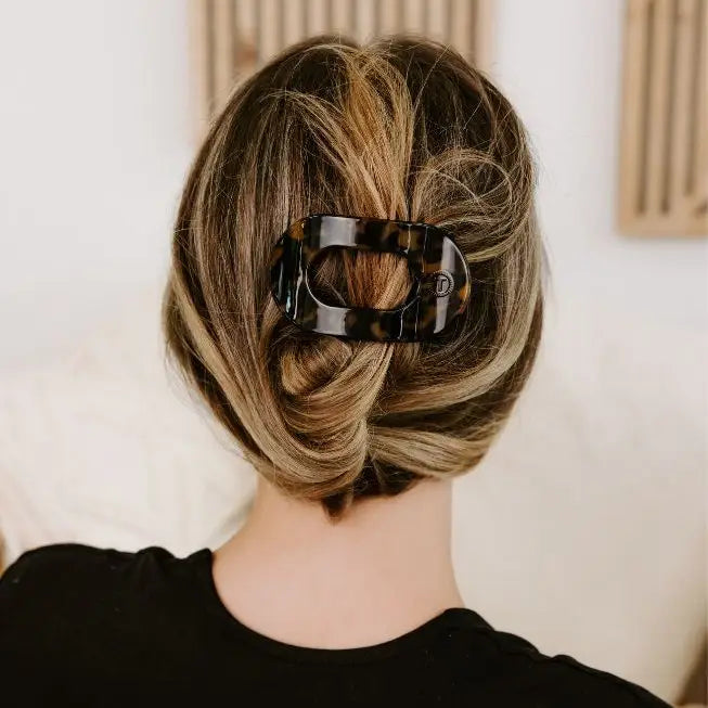 TELETIES - Tortoise Flat Round Hair Clip