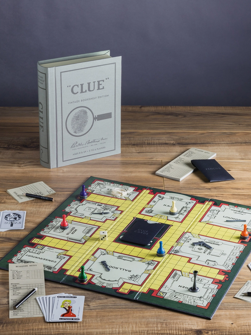 Vintage Bookshelf Edition, Clue Board Game